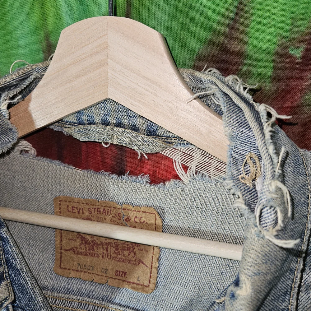 Levi's 80's Light Blue Distressed Denim Jacket Size L - Picture 3 of 16